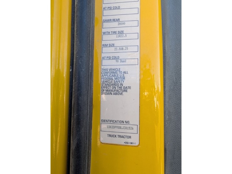 2020-kenworth-t880-image-31