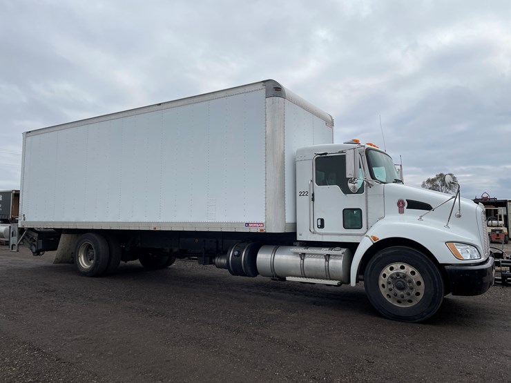 2015-kenworth-t270-image-4