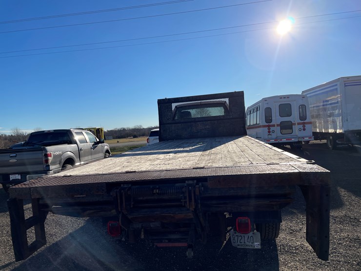 2007-ford-f750-xl-image-24