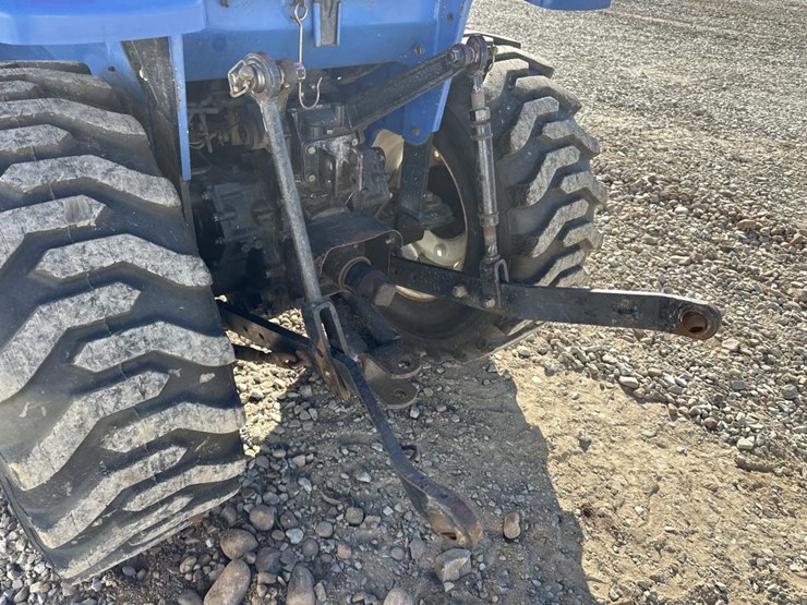 new-holland-tc26da-image-28