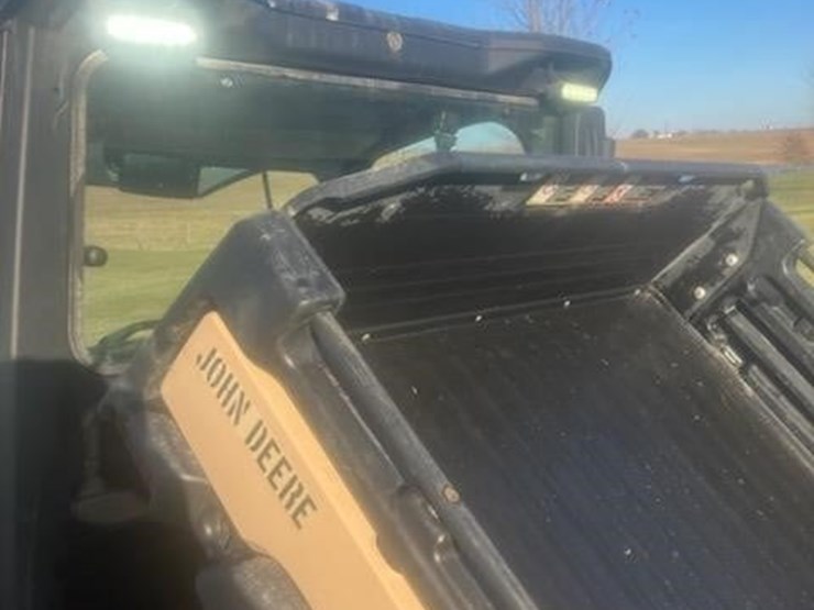 john-deere-gator-xuv-835m-image-2