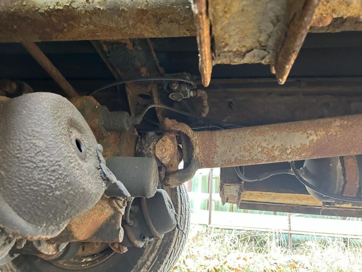 #1427-•-1989-autocar-flatbed-truck-image-25