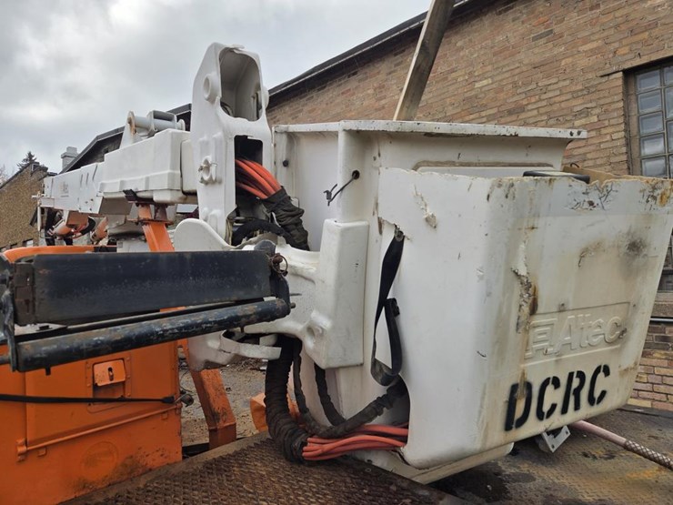 2005-ford-f550-xl-image-30