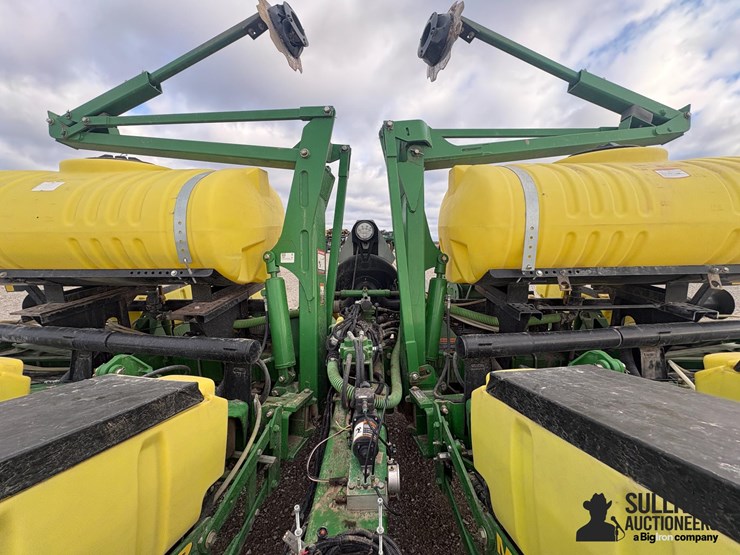 john-deere-1760-image-18