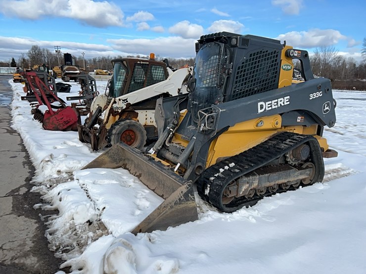 2020-deere-333g-image-1