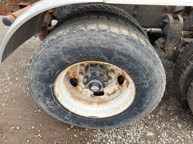 kenworth-t800-image-8