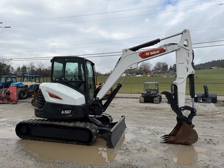 2022-bobcat-e50-image-6