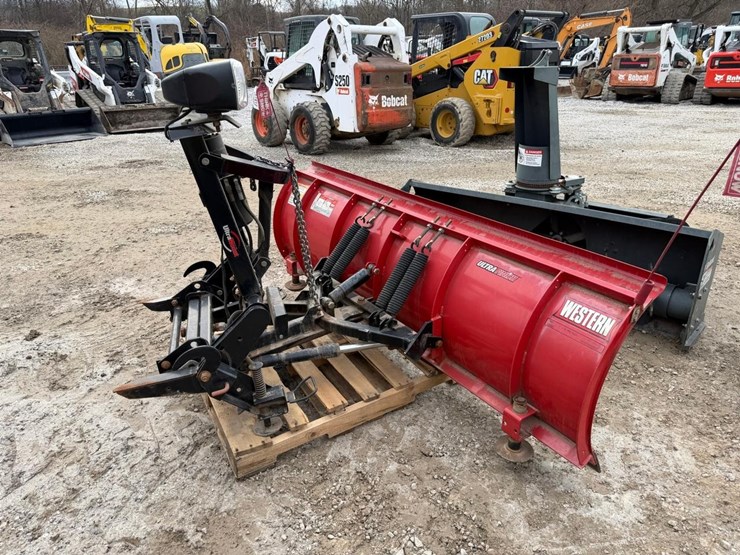 western-9.5'-pro-plow-image-5