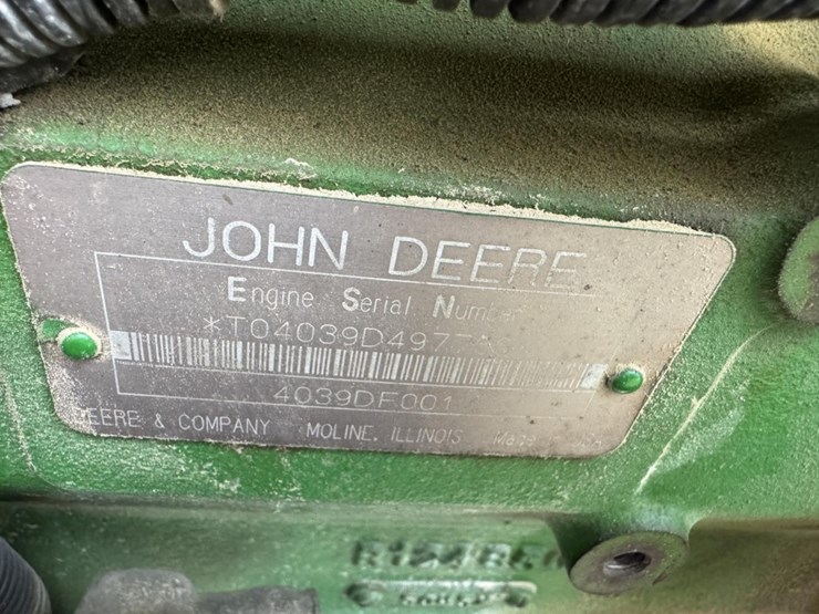 john-deere-12-image-35
