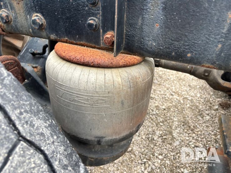 peterbilt-378-image-63