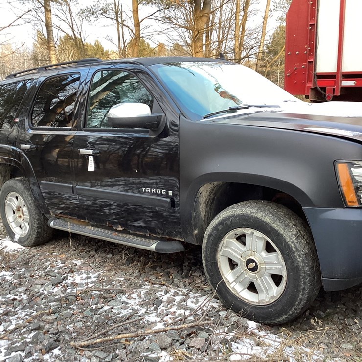 CHEVROLET TAHOE