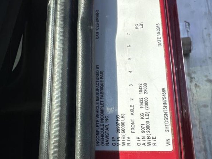 2017-international-hx615-image-77