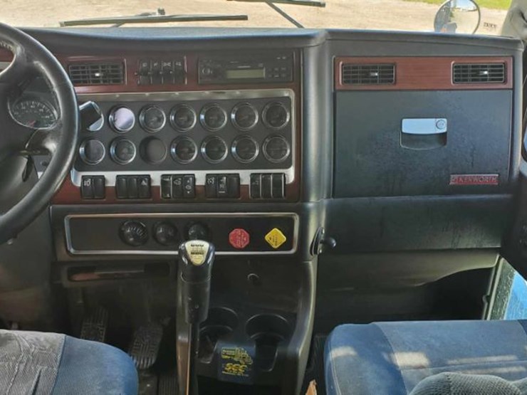 2007-kenworth-t800-image-14