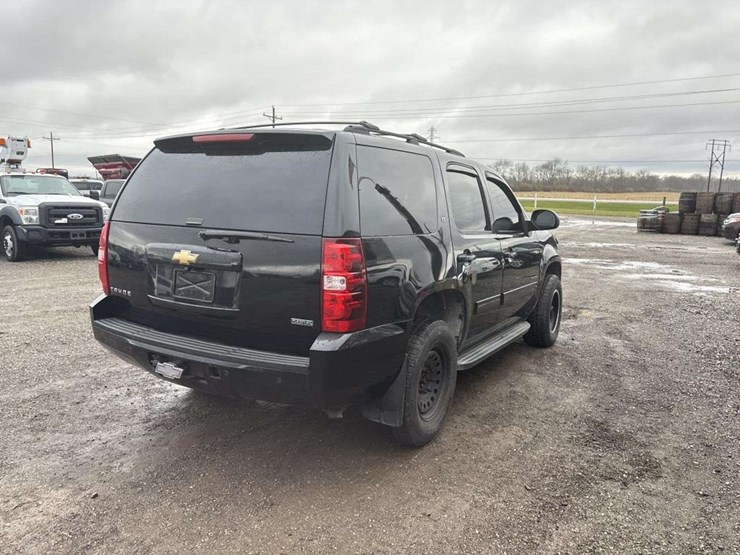 2011-chevrolet-tahoe-lt-image-5