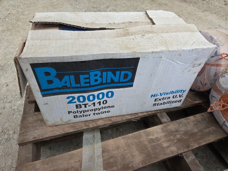 (2)-pairs-of-balls-of-orangeline-9000-&-(1)-pair-of-balls-of-balebind-20000--baler-twine-image-2