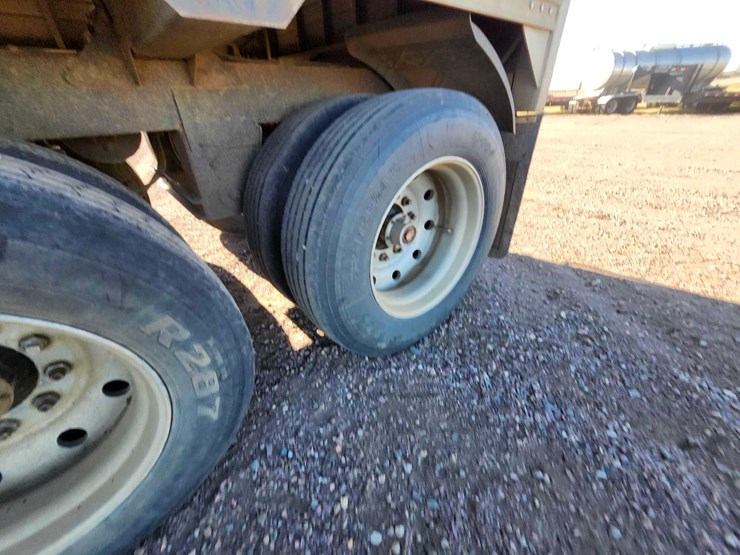 timpte-hopper-bottom-image-16