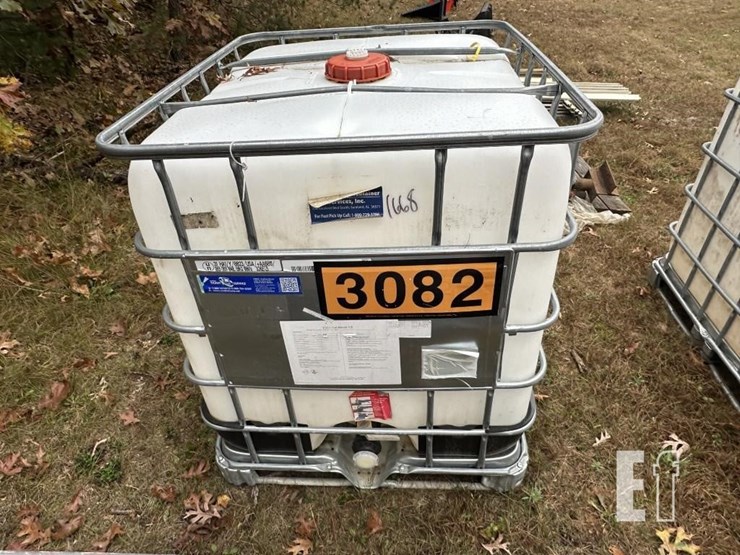 275-gallon-water-tank-image-1