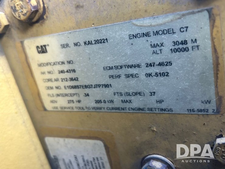 peterbilt-330-image-35