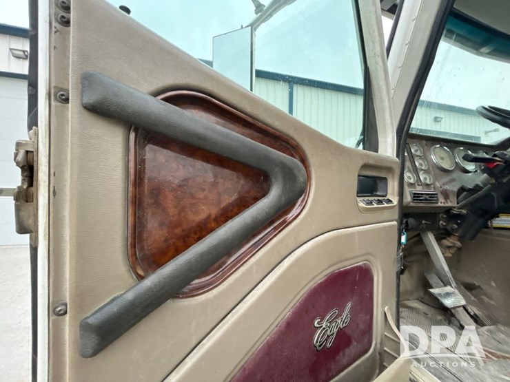 international-9900i-image-40