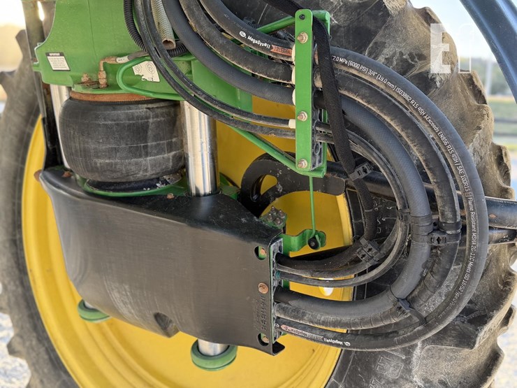 john-deere-r4038-image-7