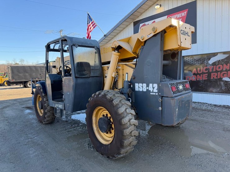 2015-gehl-rs8-42-image-3