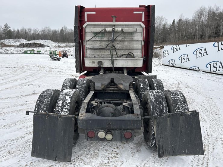 2017-peterbilt-579-image-4