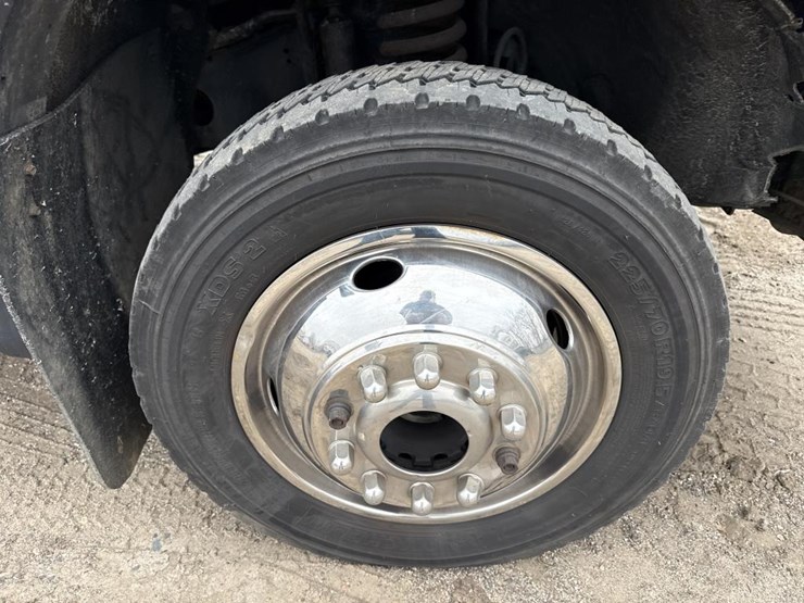 ford-f550-xlt-image-51