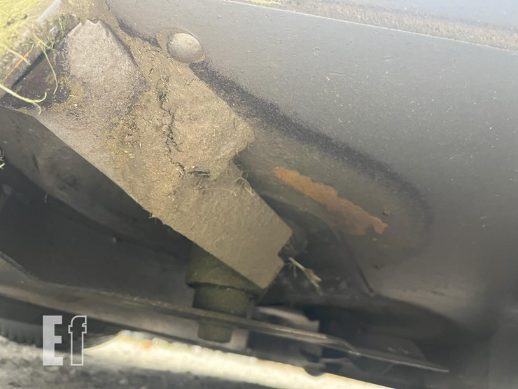 cub-cadet-tank-lz48-image-16