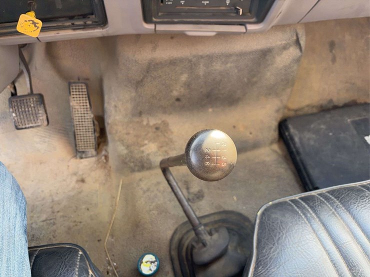 1998-ford-f800-image-39