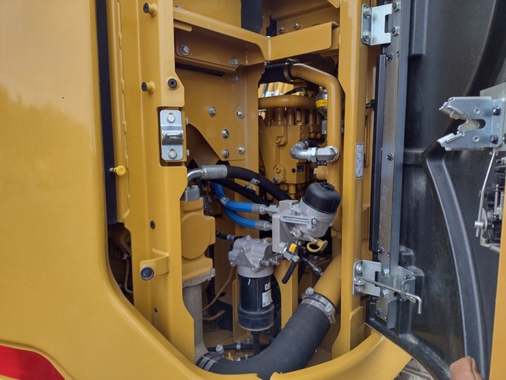 caterpillar-315-gc-image-40