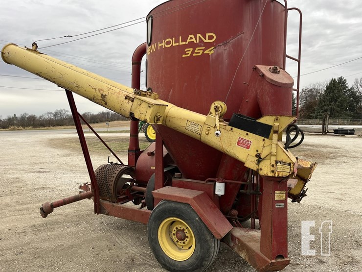 new-holland-354-image-7