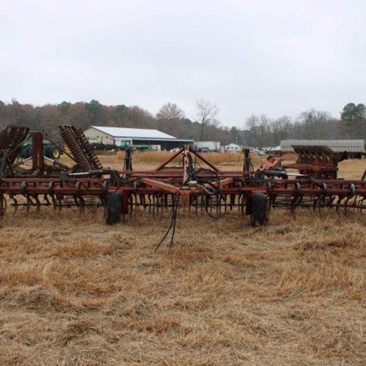 26' S TINE CULTIVATORS WITH ROLLING HARROW