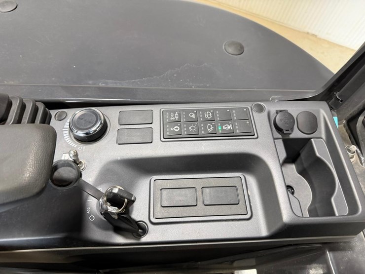 2026-develon-dx27z-7-image-29