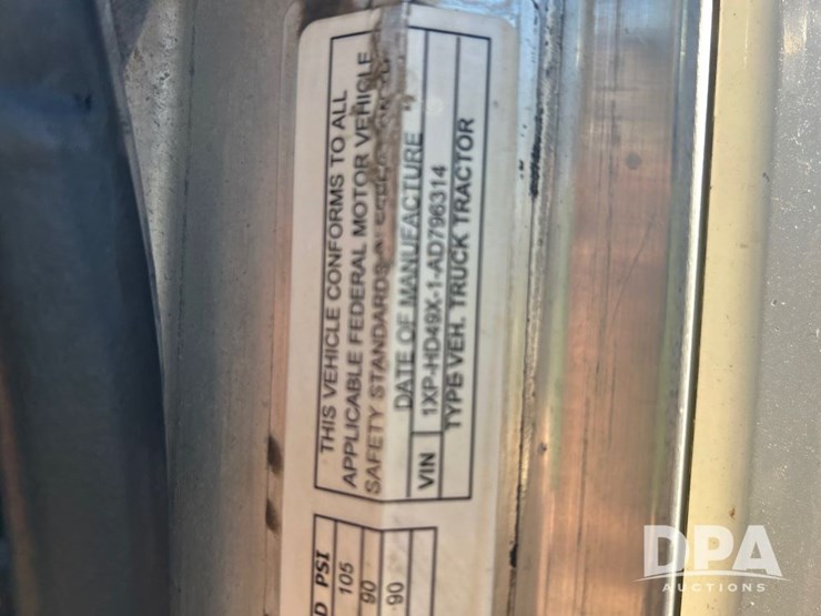 2010-peterbilt-386-image-61