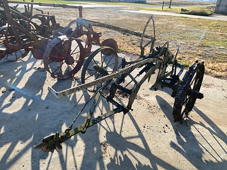 2-btm-trailer-plow-image-1