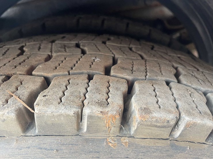 international-4900-image-20