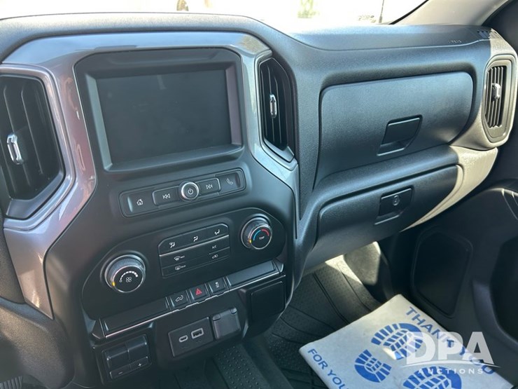 2021-chevrolet-silverado-1500-image-25