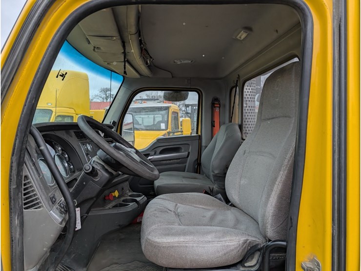 kenworth-t880-image-18