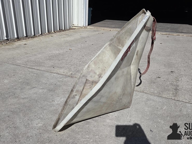 poly-auger-hopper-image-4