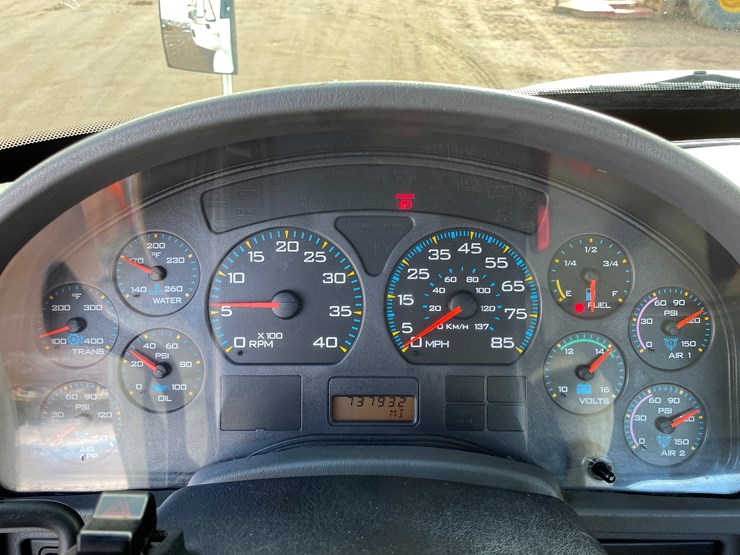 international-8600-image-34