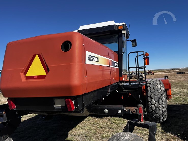 2005-hesston-9260-image-10