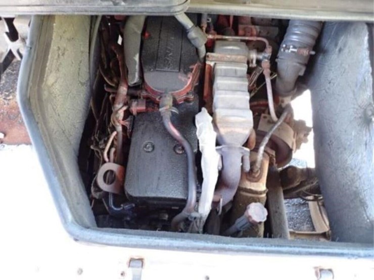 2015-freightliner-mt55-image-48