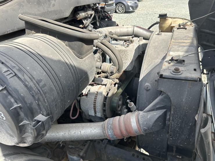 international-4000-image-84