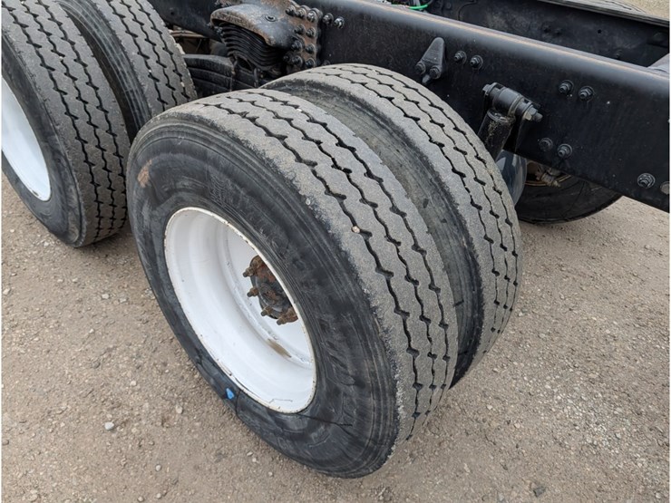 western-star-4700sb-image-14