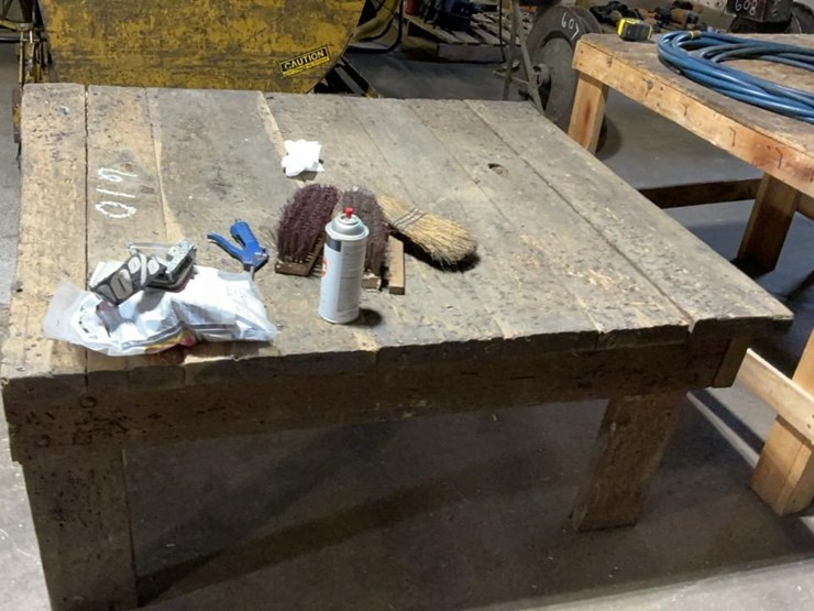 #610-•-11-wooden-tables-image-5