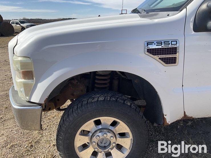 ford-f350-xl-image-13