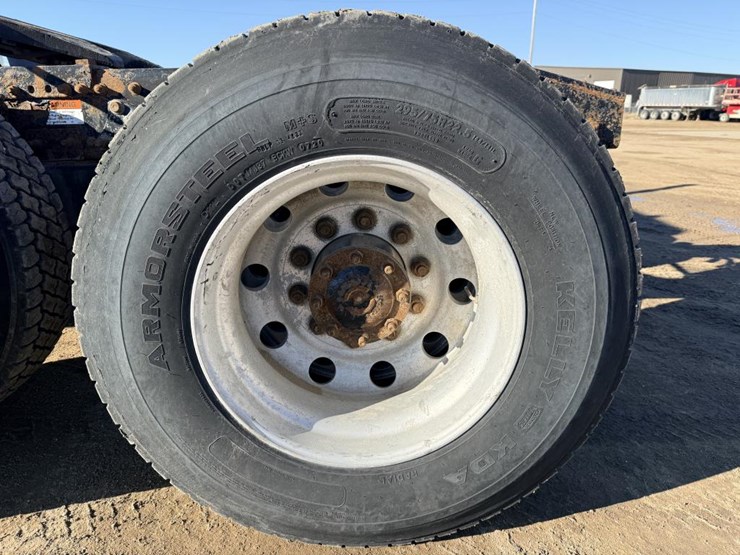 2007-freightliner-columbia-120-image-27