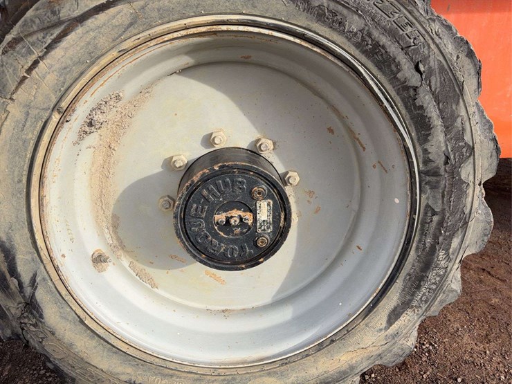 2013-jlg-660sj-image-14