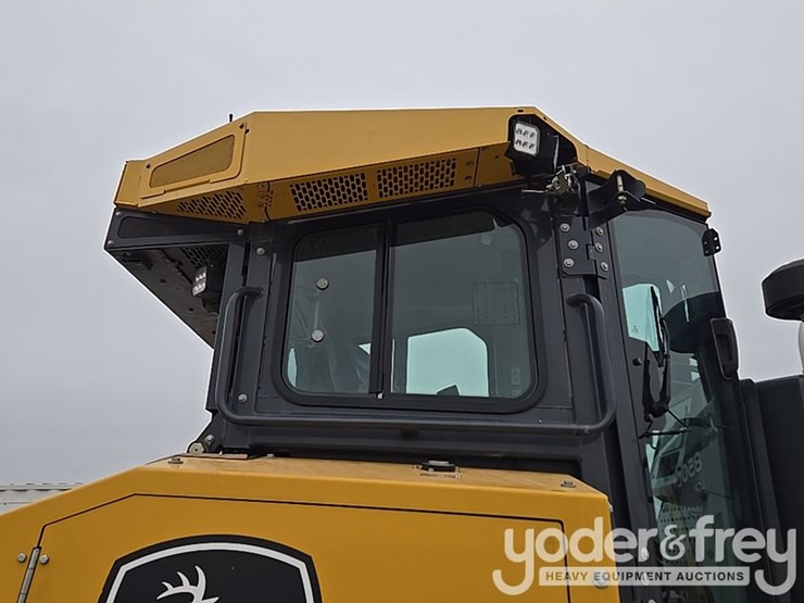 2019-deere-850l-lgp-image-144