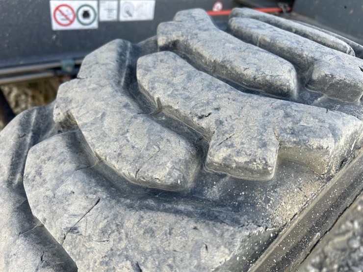 skyjack-sj8841rt-image-46